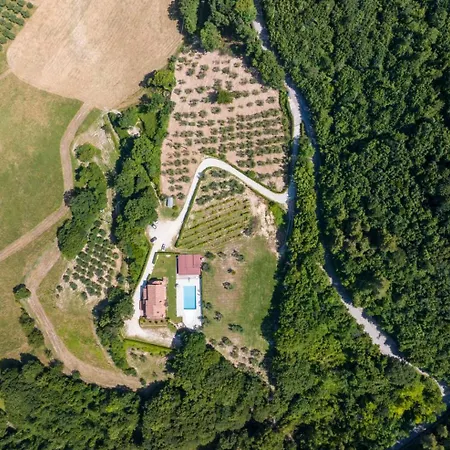 Фермерский дом Isola Sant'Urbano