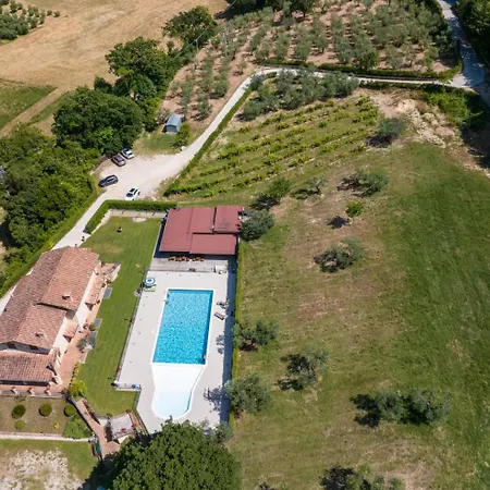 Фермерский дом Isola Sant'Urbano