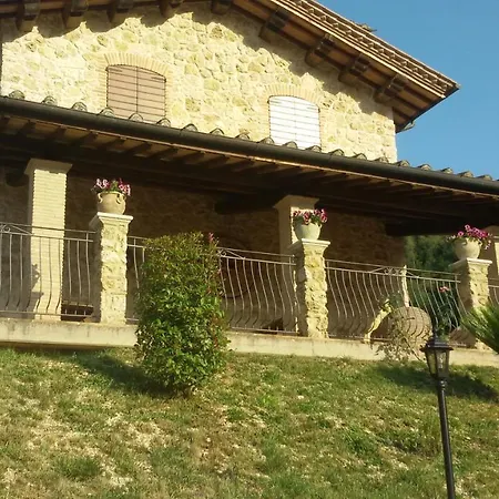 Isola مزرعة للإقامة SantʼUrbano